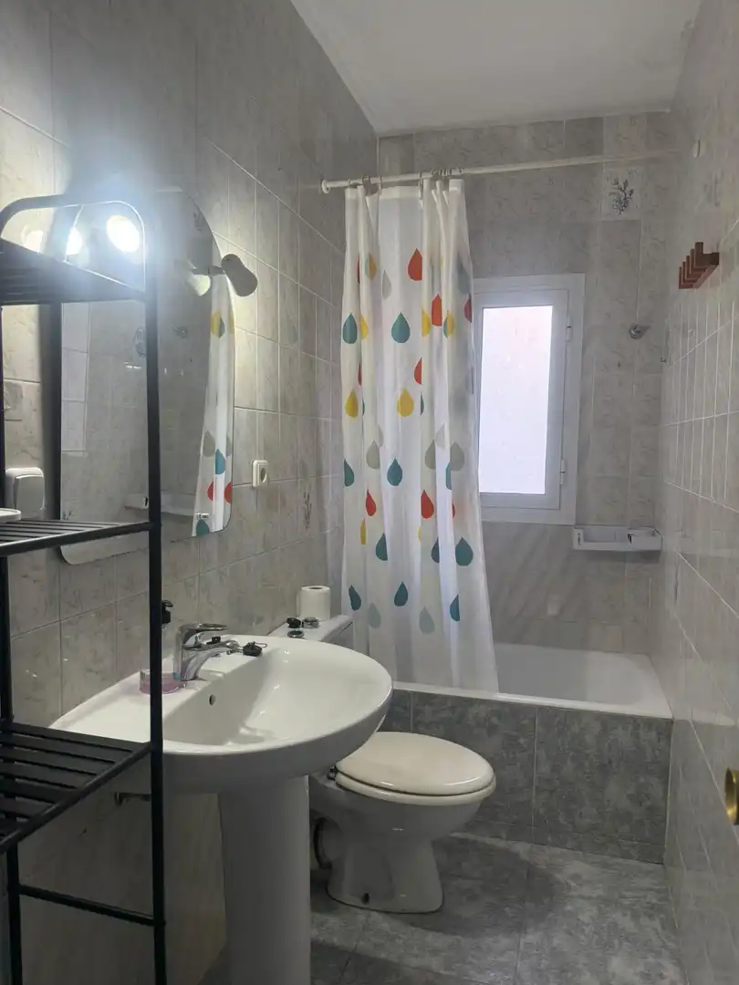 Baño de Piso de alquiler en Pla - Carolinas