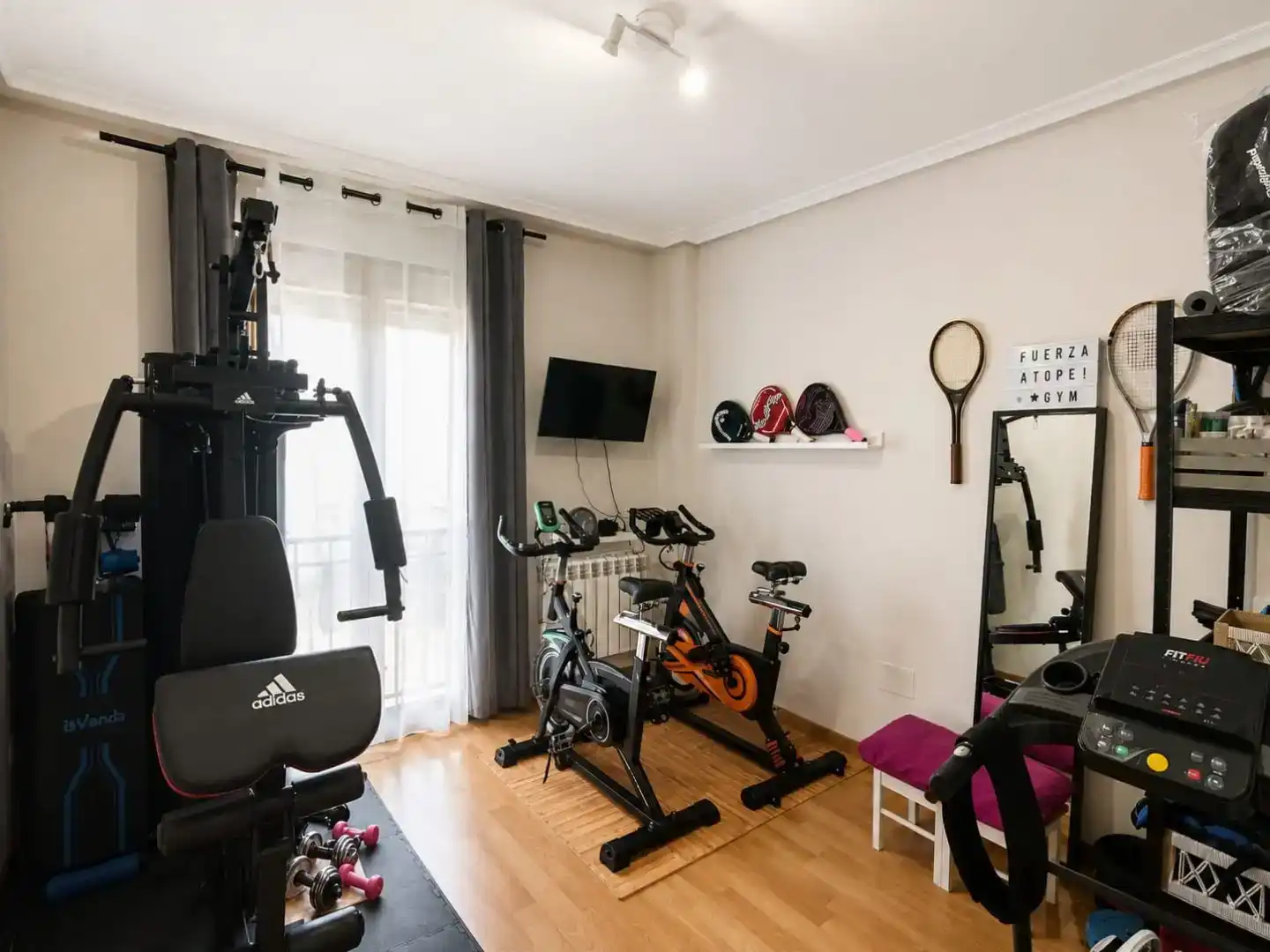 Casa o xalet en venda en Mucientes amb Jardí privat, Parquet i Traster
