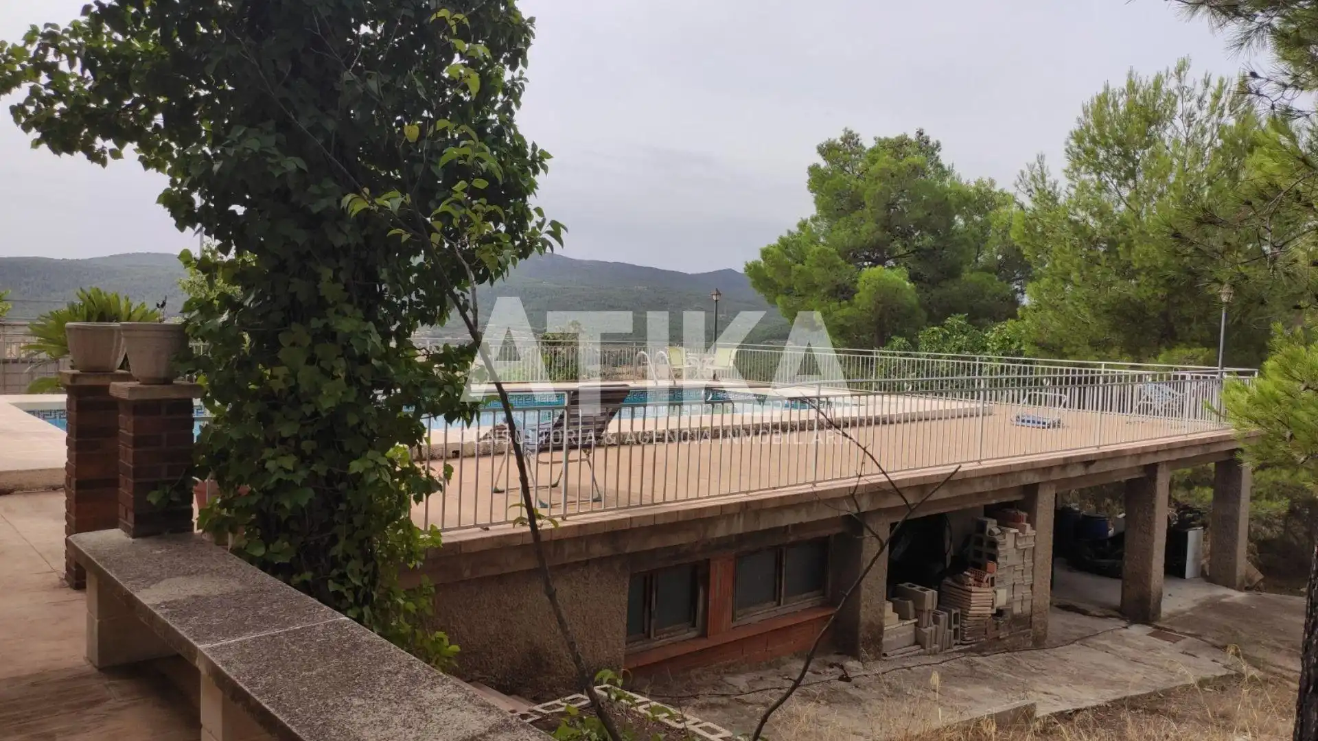 Piscina de Casa o xalet en venda en Banyeres de Mariola amb Aire condicionat, Calefacció i Terrassa