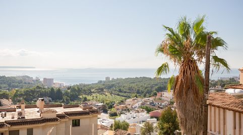 Adosado en Génova con piscina y vistas espectaculares
