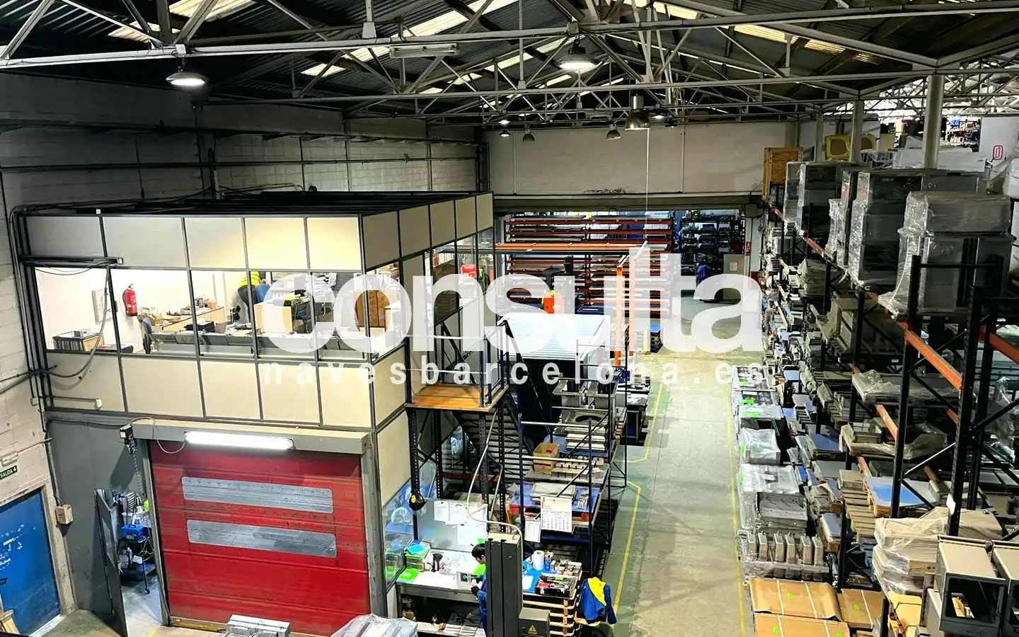 Nau industrial en venda en Montcada i Reixac