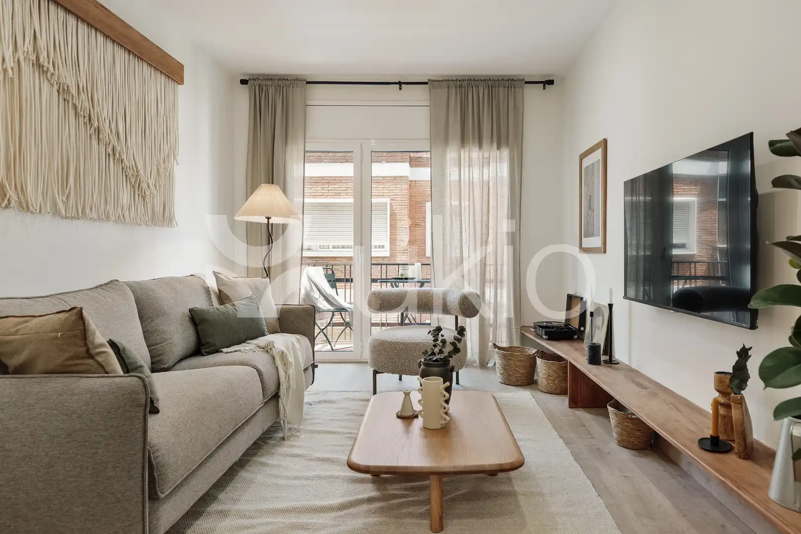 Living room of Apartments for rent in Barcelona  with Air Conditioner, Heating and Furnished