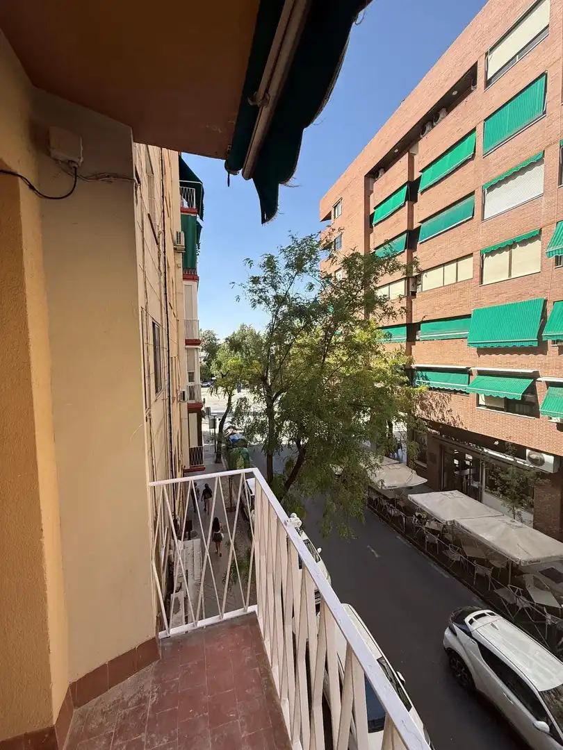 Terrassa de Pis de lloguer en Granada amb Calefacció, Terrassa i Moblat