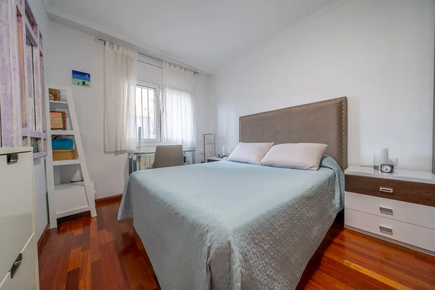 Bedroom of Flat for sale in Santa Coloma de Gramenet  with Air Conditioner, Heating and Terrace