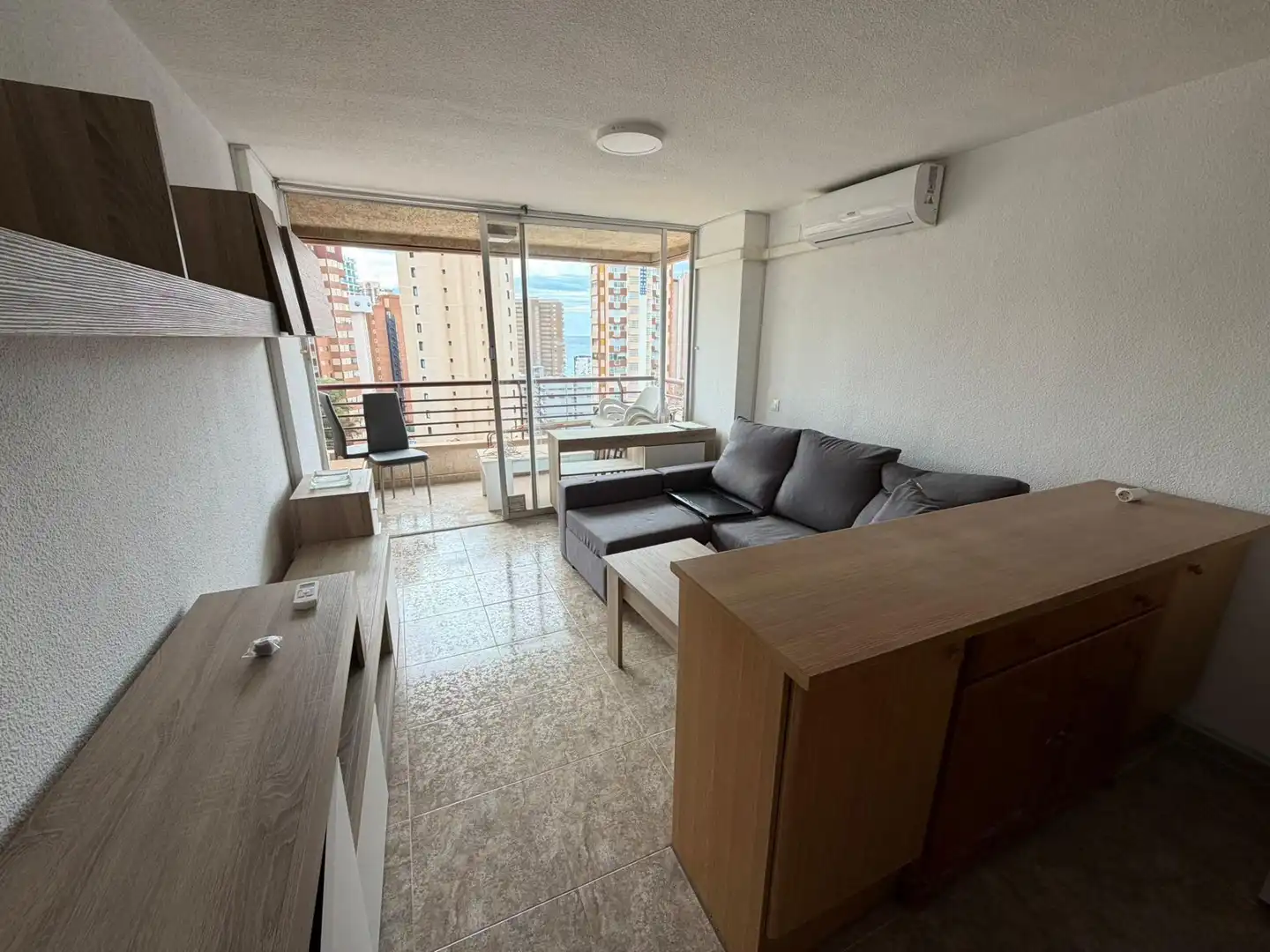 Sala de estar de Apartamento en venta en Benidorm con Aire acondicionado, Jardín privado y Terraza