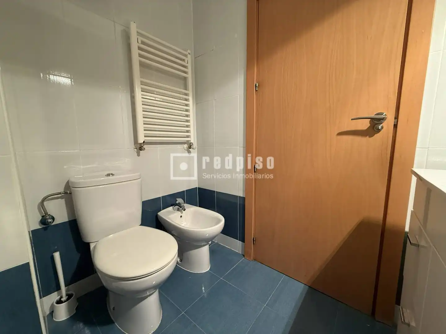 Baño de Piso en venta en Madrid con Aire acondicionado, Calefacción y Jardín privado