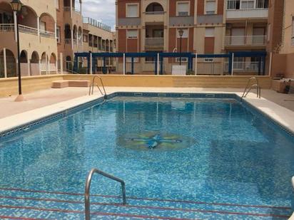 Piscina de Pis en venda en Roquetas de Mar amb Aire condicionat, Calefacció i Terrassa