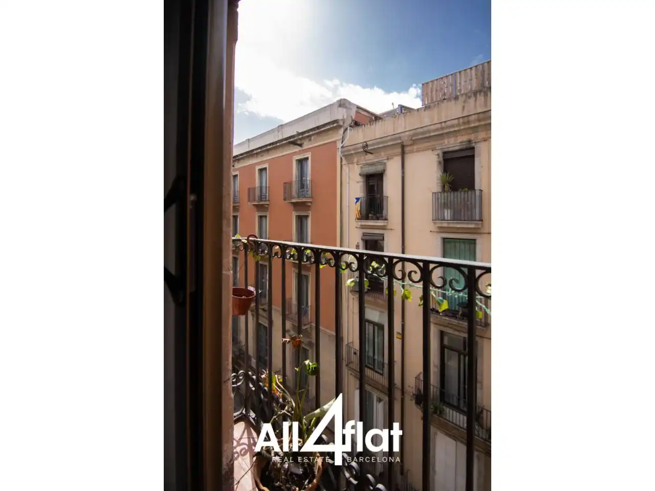 Balcony of Flat for rent in Barcelona  with Air Conditioner, Heating and Furnished