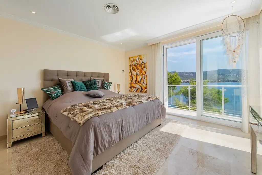 Bedroom of Houses for sale in Calvià  with Air Conditioner, Private garden and Terrace
