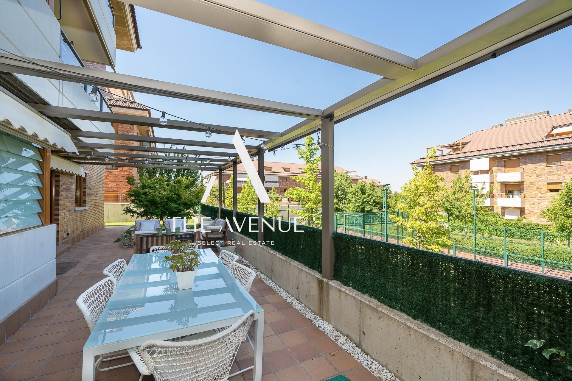 Terrassa de Planta baixa en venda en Boadilla del Monte amb Aire condicionat, Calefacció i Terrassa