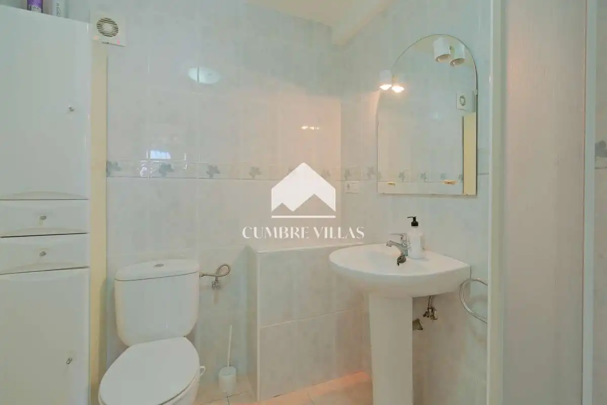 Bathroom of Houses for sale in Almuñécar