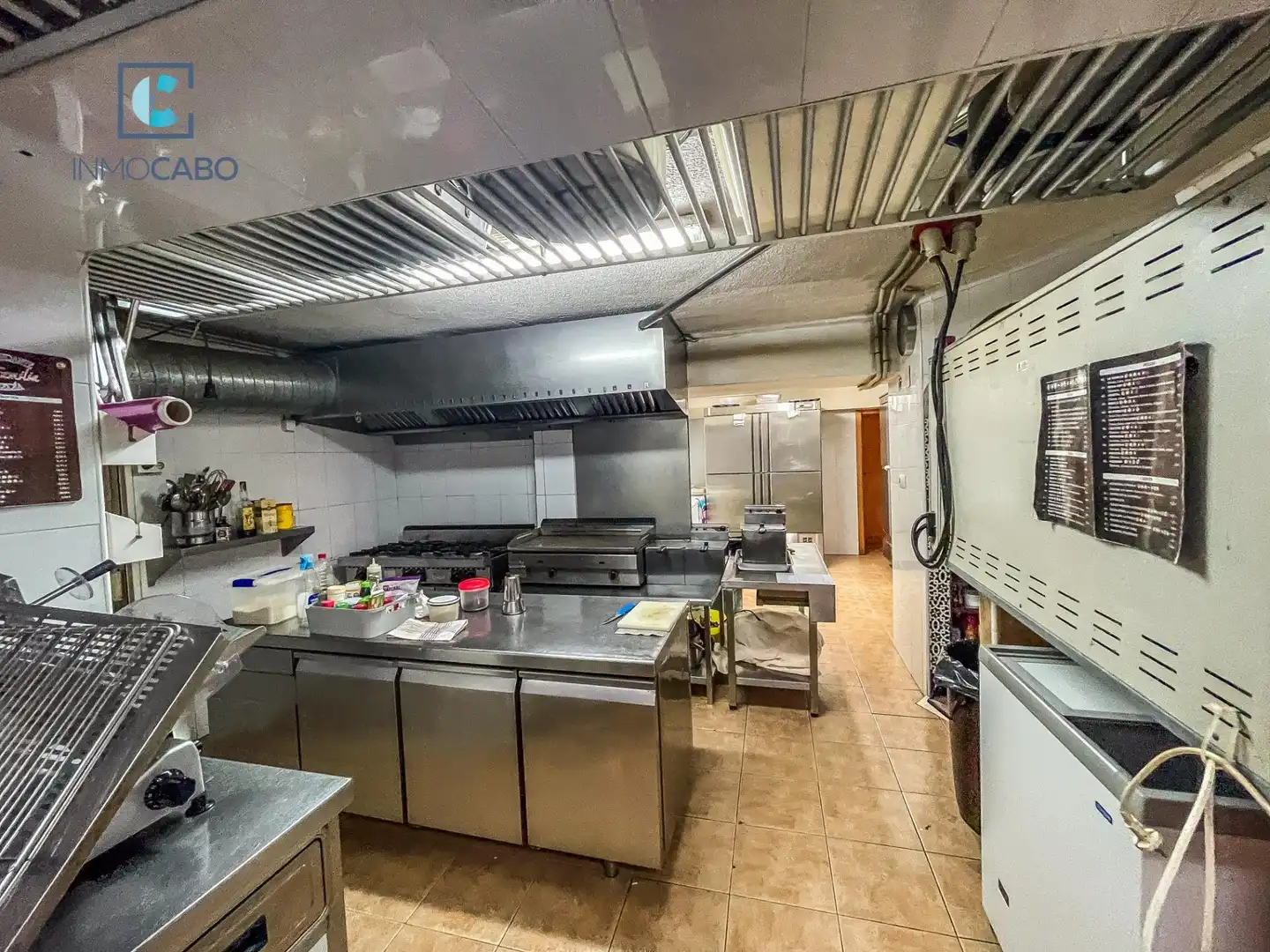 Cocina de Local en venta en La Manga del Mar Menor con Aire acondicionado, Terraza y Amueblado