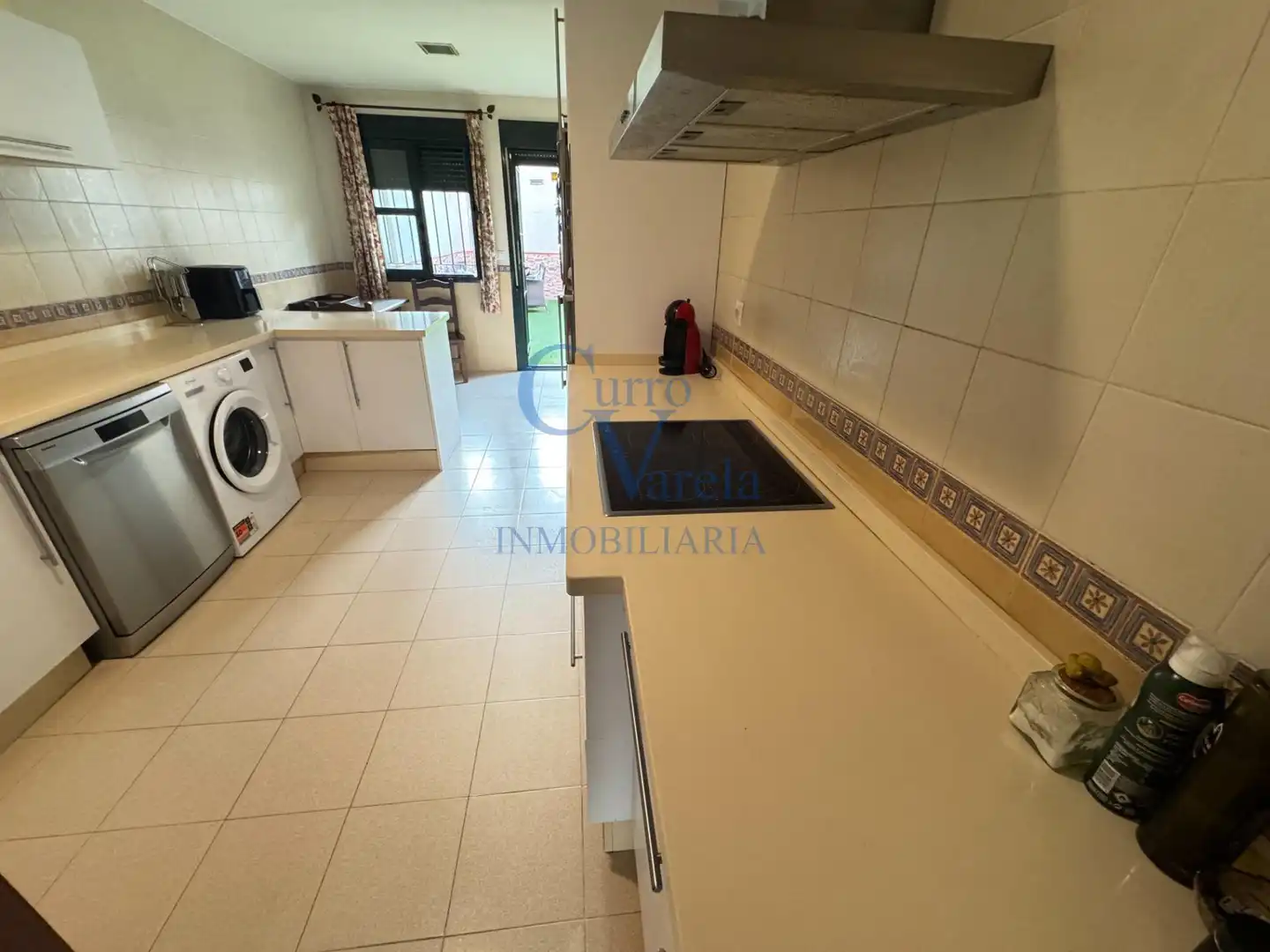 Kitchen of Houses for sale in Dos Hermanas  with Air Conditioner, Heating and Terrace