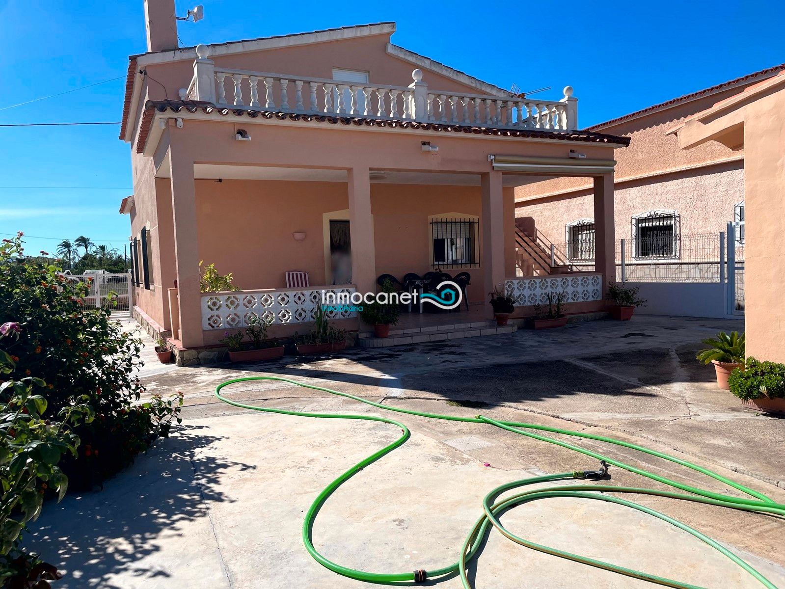 Vista exterior de Casa o xalet en venda en Oliva amb Terrassa i Traster