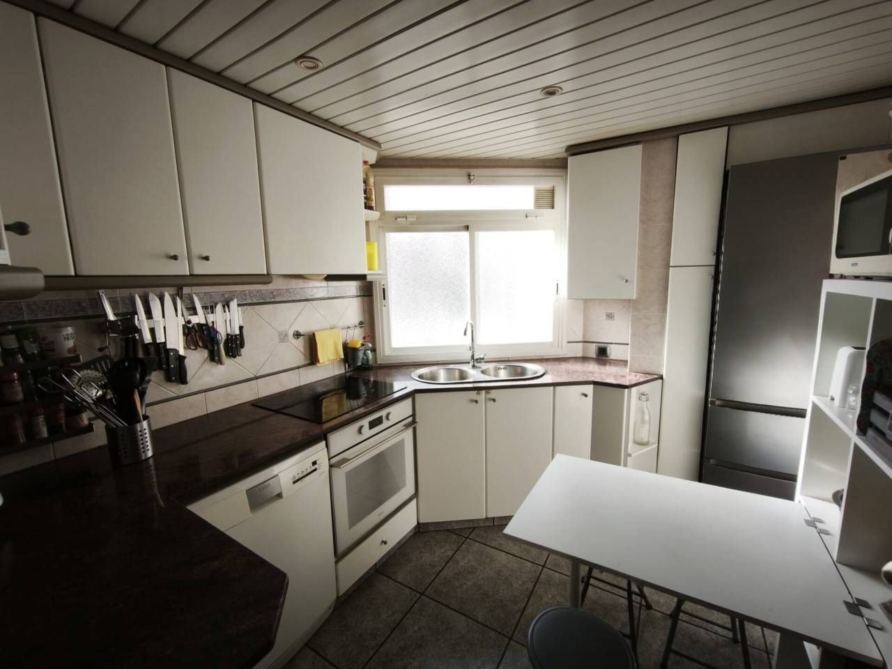 Kitchen of Flat for sale in Santa Coloma de Gramenet  with Air Conditioner, Heating and Balcony