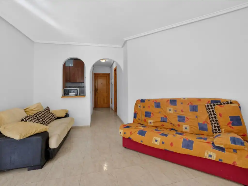 Sala d'estar de Apartament en venda en Torrevieja amb Piscina comunitària