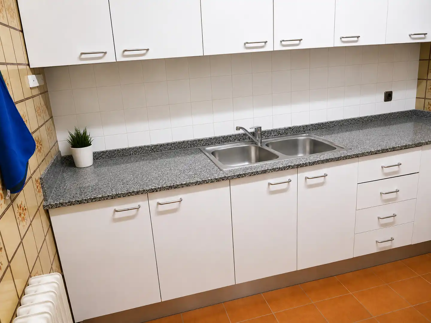 Kitchen of Houses for sale in Olot  with Air Conditioner, Heating and Terrace