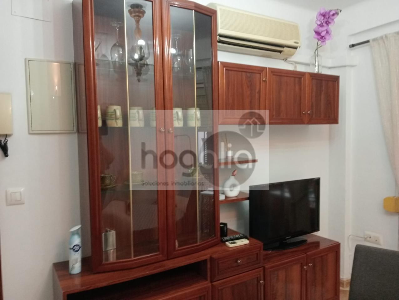 Living room of Flat to share in  Sevilla Capital  with Air Conditioner and Furnished
