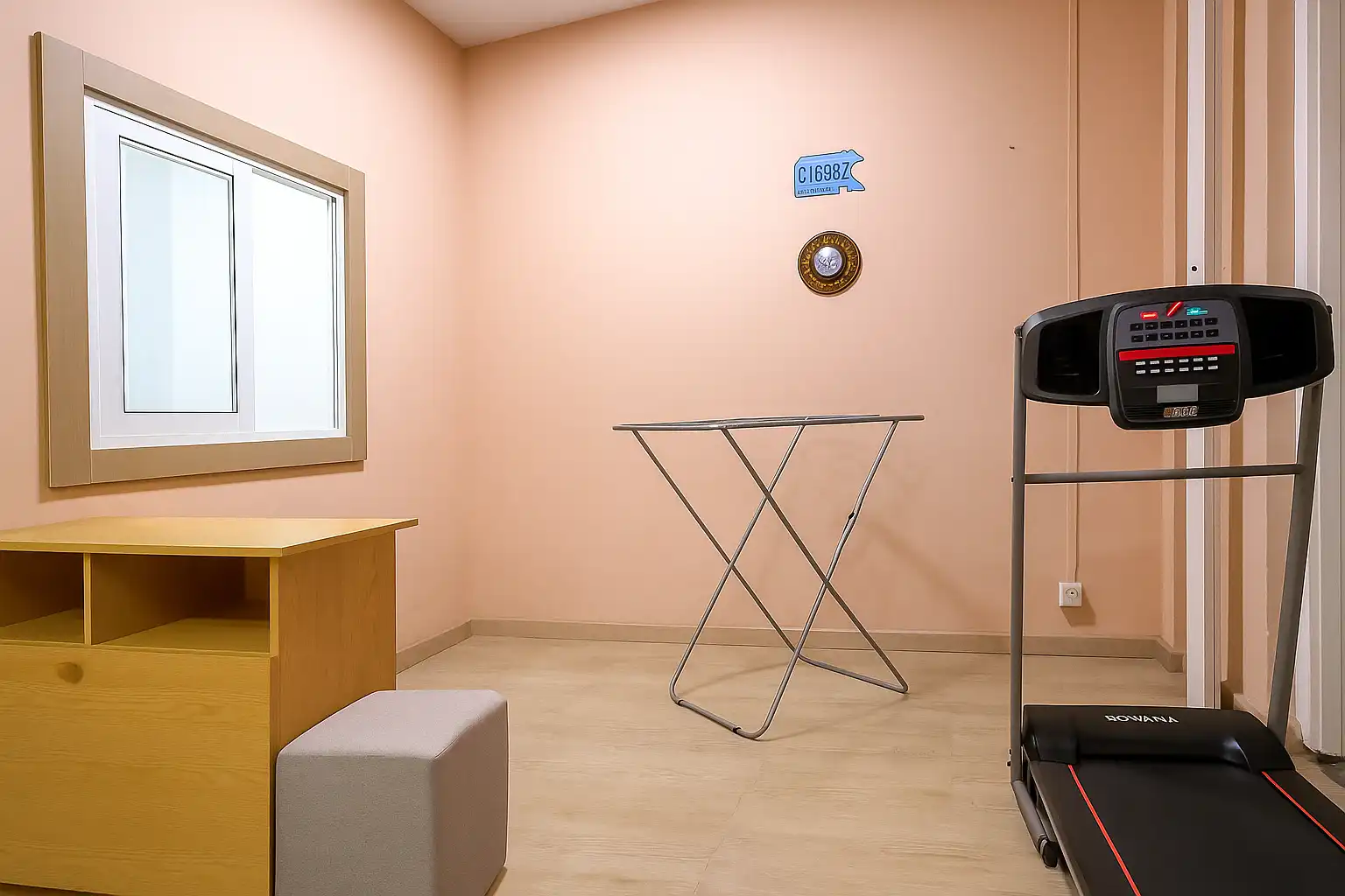 Dormitori de Local en venda en L'Hospitalet de Llobregat