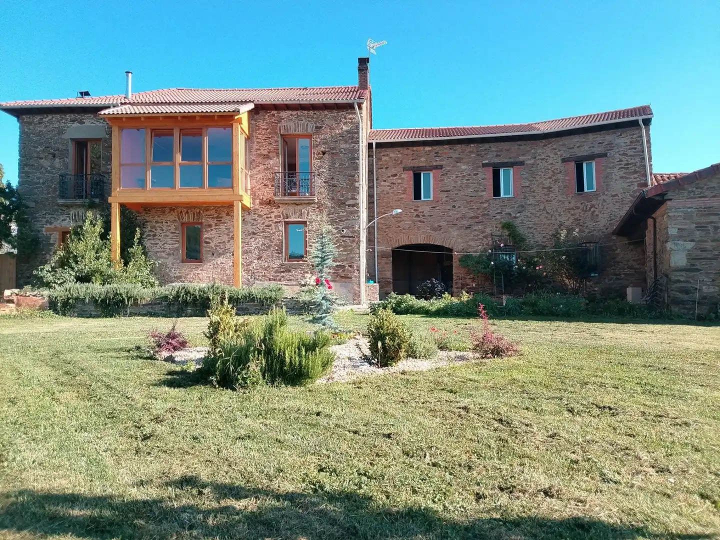 Haus zum Verkauf in Santa María de Ordás, imagen 2