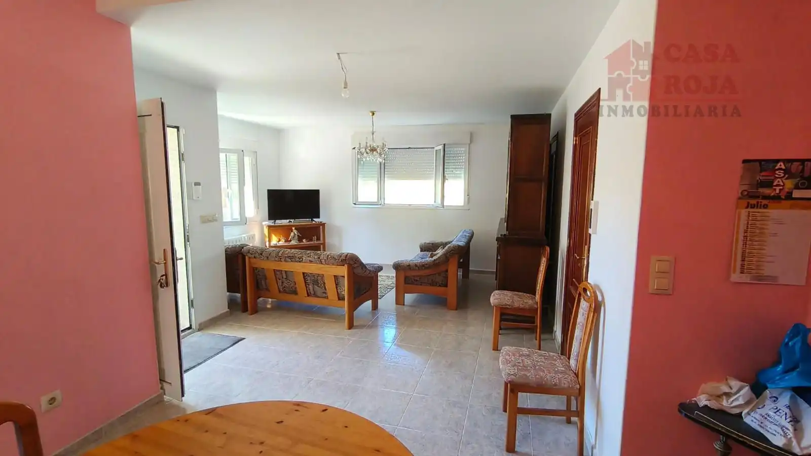 Sala d'estar de Casa o xalet en venda en Cangas  amb Calefacció, Terrassa i Moblat