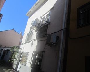 Vista exterior de Casa adosada en venda en Sevilla la Nueva