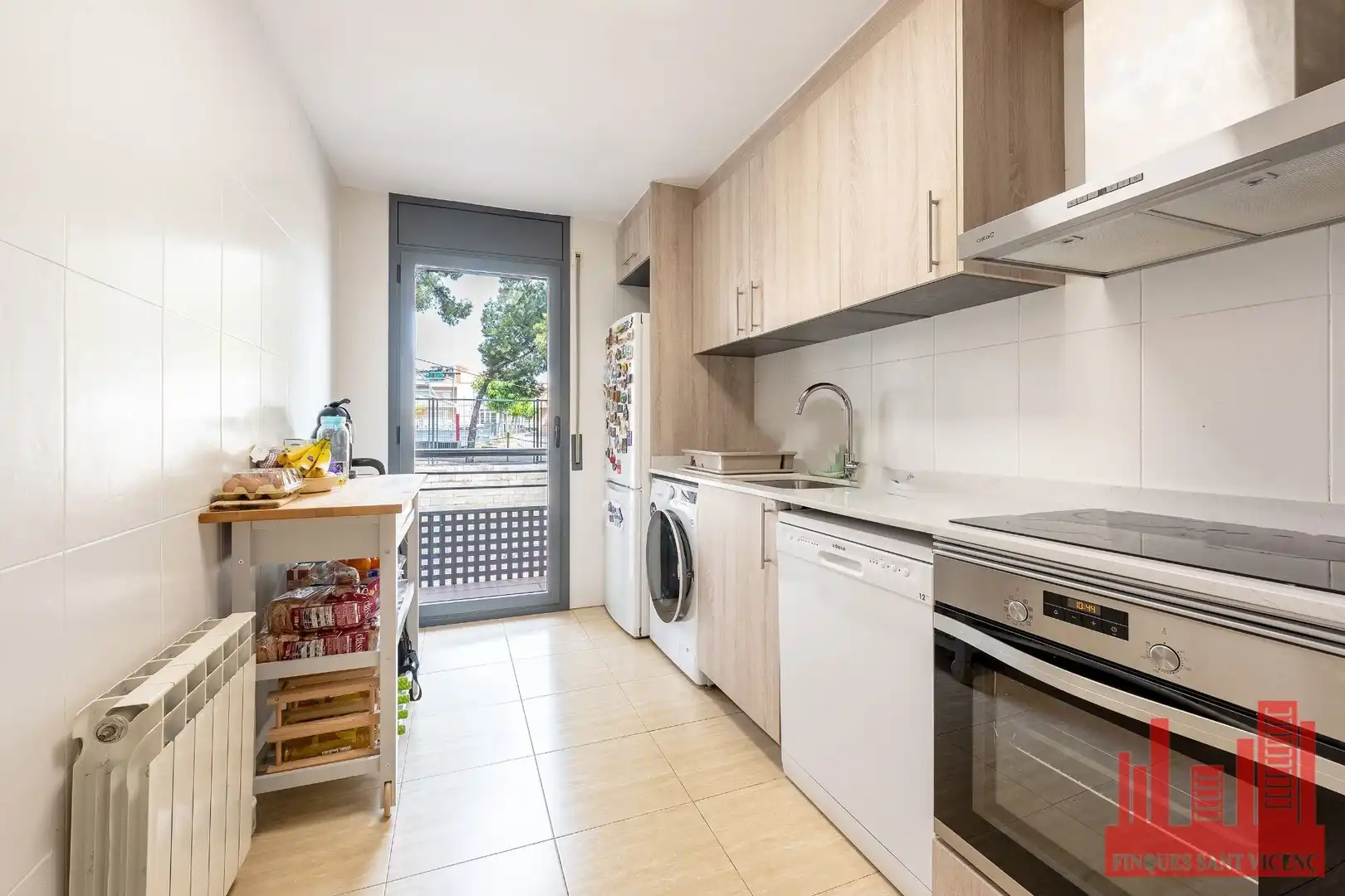 Cocina de Piso en venta en Sant Vicenç Dels Horts con Aire acondicionado y Calefacción