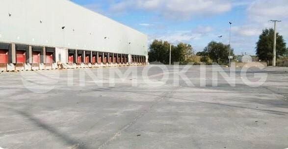 Vista exterior de Nave industrial en venta en Valdemoro con Calefacción