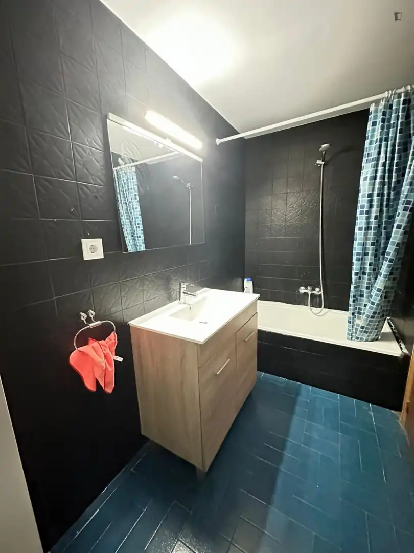 Habitación en Ensanche - Parque del Oeste