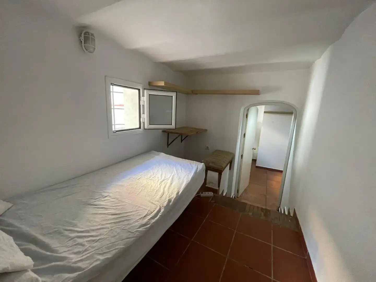 Bedroom of Flat for share in Sur