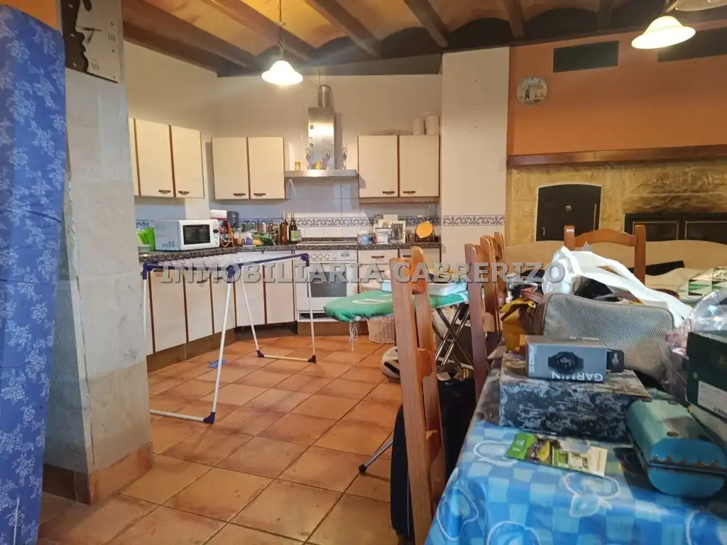Cocina de Casa o chalet en venta en Ribafrecha con Calefacción, Parquet y Terraza