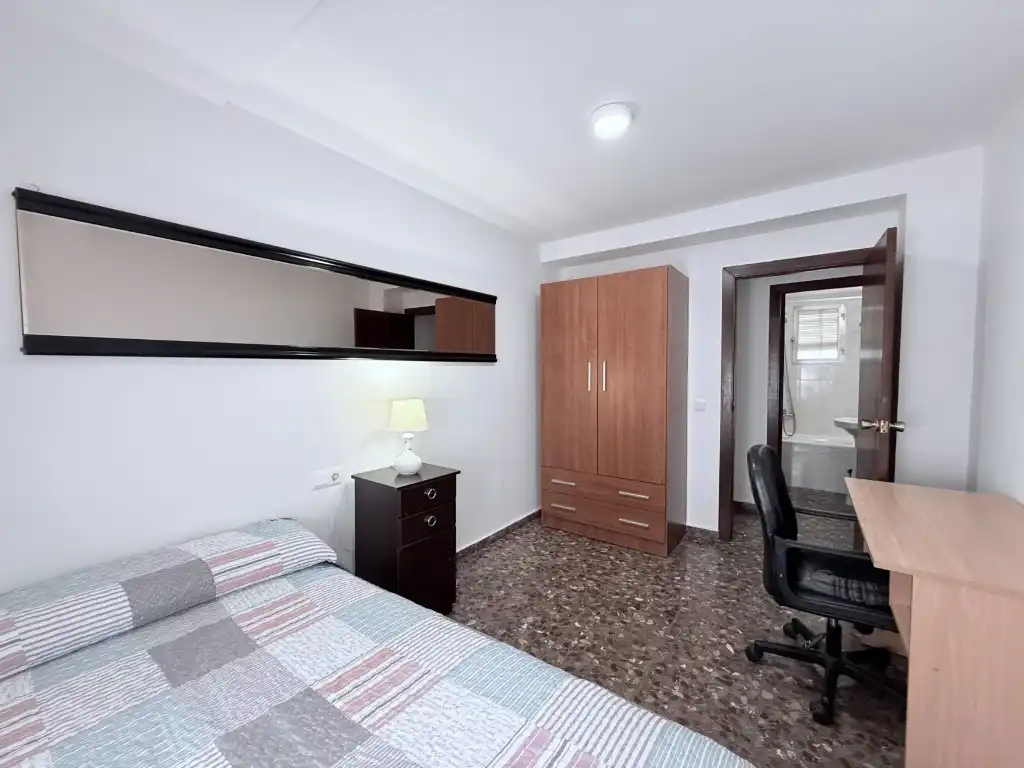 Bedroom of Flat for sale in Córdoba