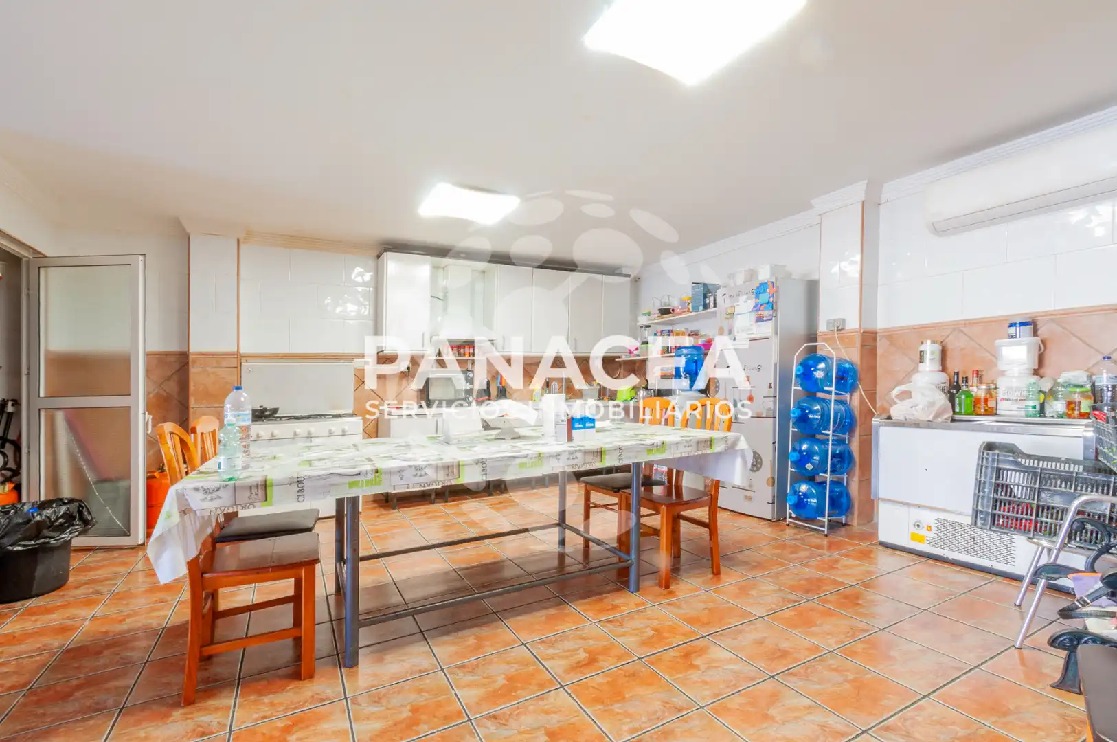 Kitchen of Houses for sale in Roquetas de Mar  with Air Conditioner, Terrace and Furnished