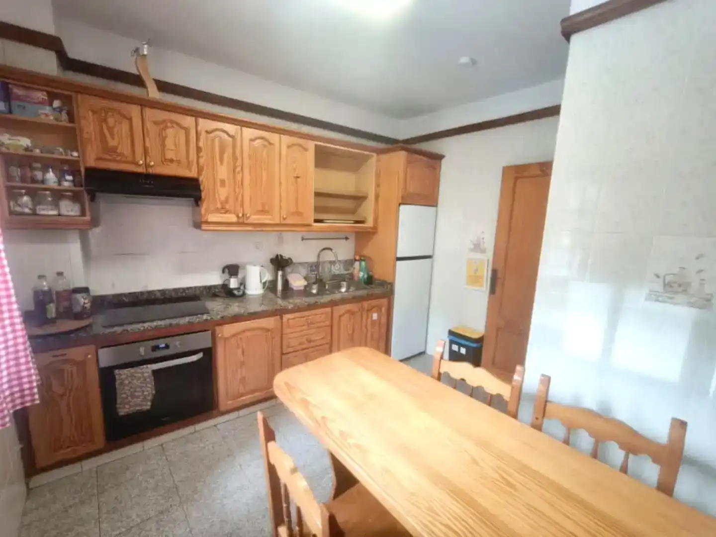 Cuina de Apartament per a compartir en Los Realejos amb Moblat, Forn i Rentadora