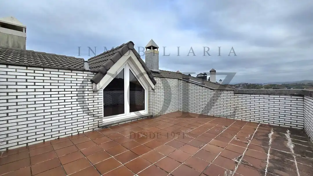 Vista exterior de Casa adosada en venta en Donostia - San Sebastián  con Calefacción, Terraza y Trastero
