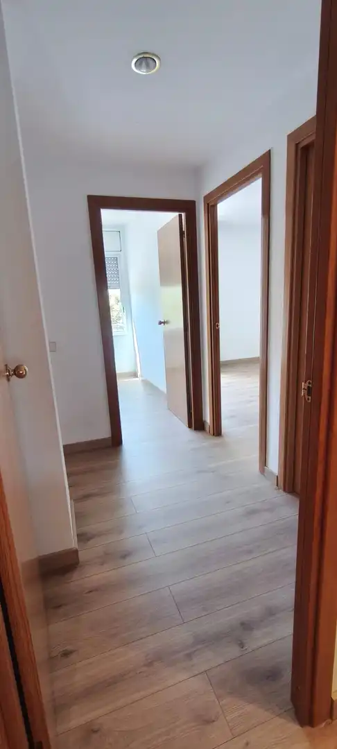 Piso en venta en Sant Adrià de Besòs con Calefacción y Balcón