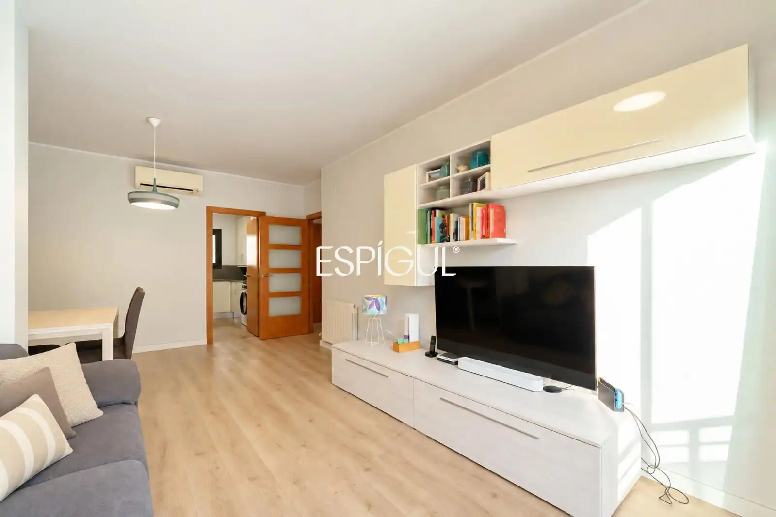 Sala d'estar de Pis en venda en Gràcia