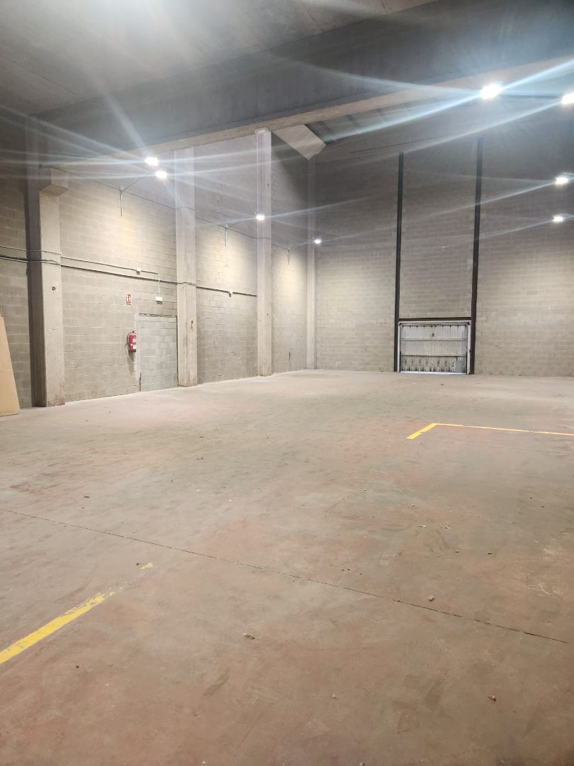 Nau industrial en venda en Sant Feliu de Llobregat