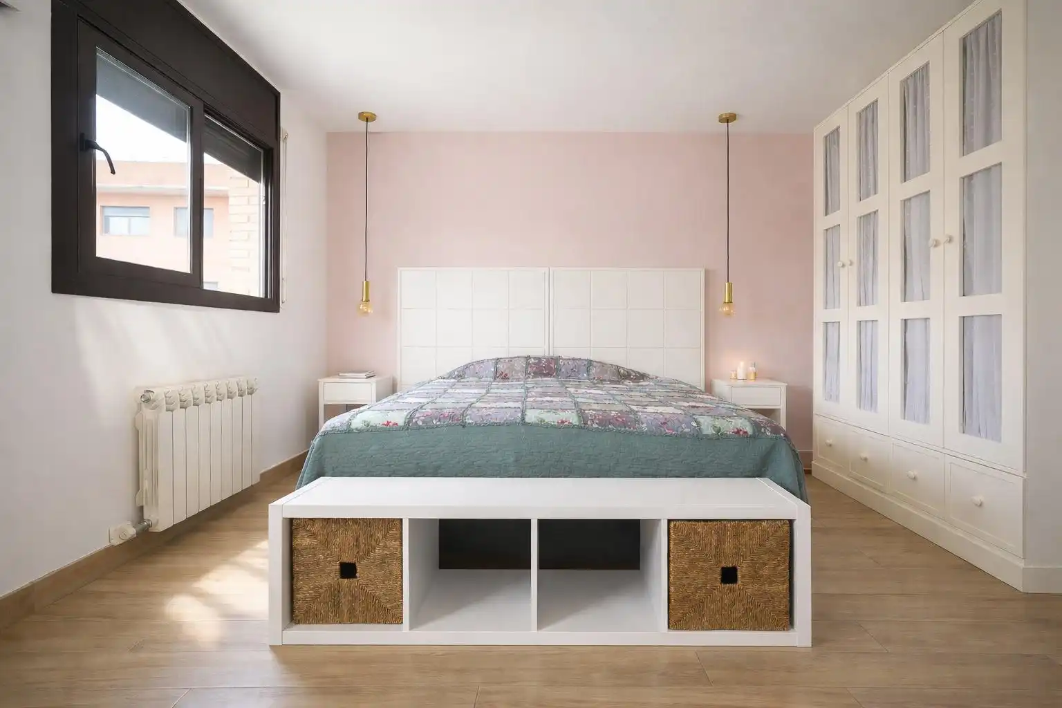 Habitación de Casa adosada en venta en Vilallonga del Camp con Aire acondicionado, Calefacción y Jardín privado