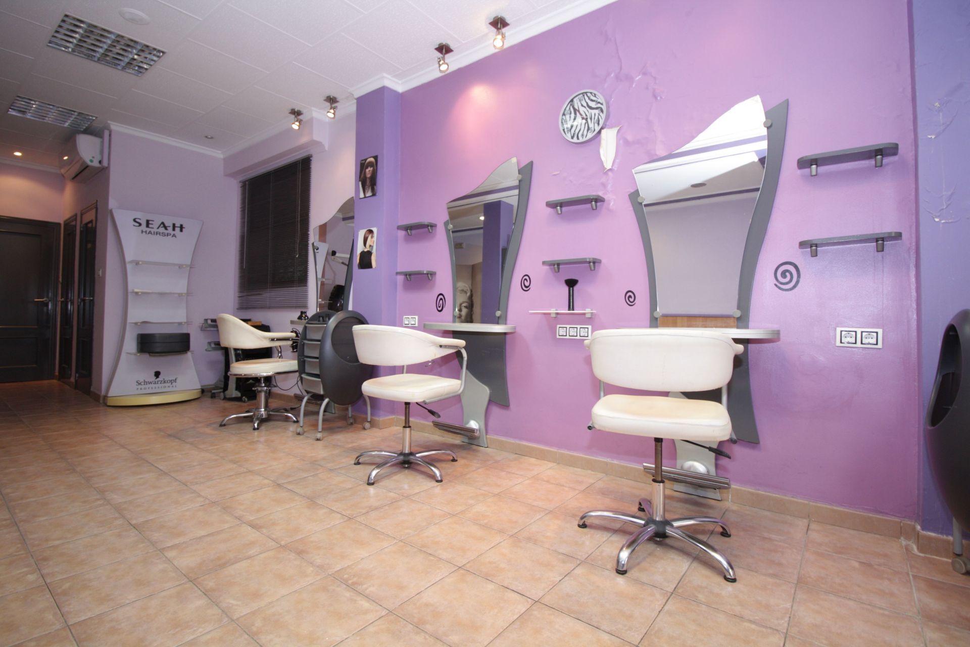 Premises to rent in Torrent  with Air Conditioner