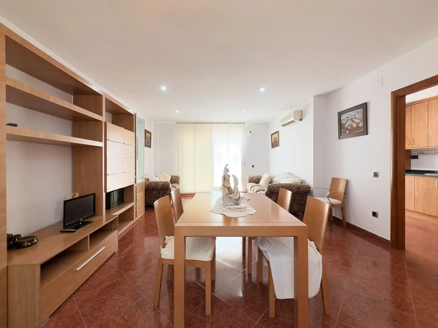 Sala d'estar de Casa adosada en venda en Sant Pere de Ribes amb Aire condicionat, Calefacció i Jardí privat