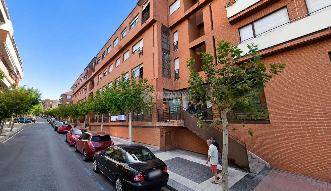 Local comercial de lloguer a Casco Antiguo