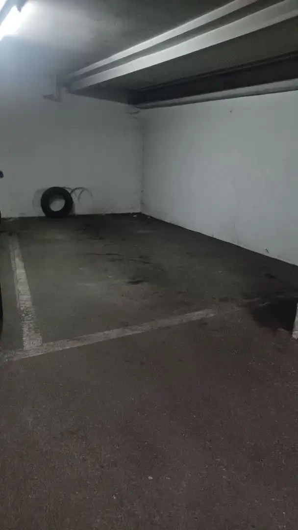 Parkplatz von Garage zum Verkauf in Gijón 