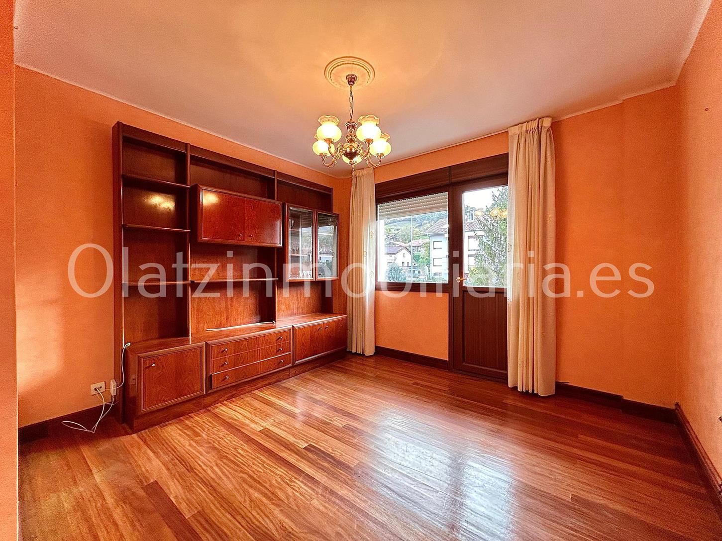 Dormitori de Pis en venda en Zalla  amb Calefacció, Terrassa i Traster