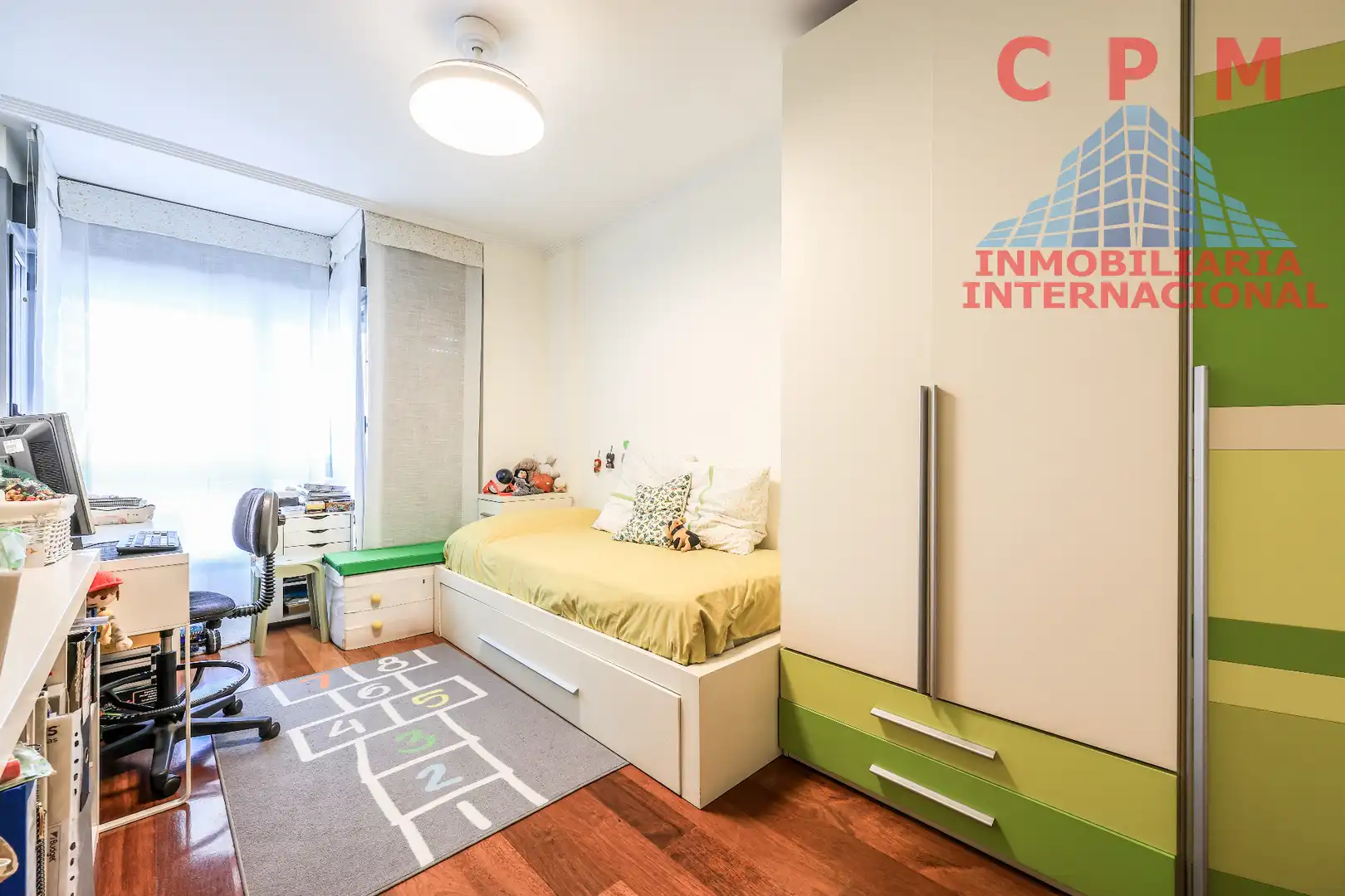 Schlafzimmer von Wohnung zur Miete in Madrid mit Klimaanlage, Heizung und Parkett