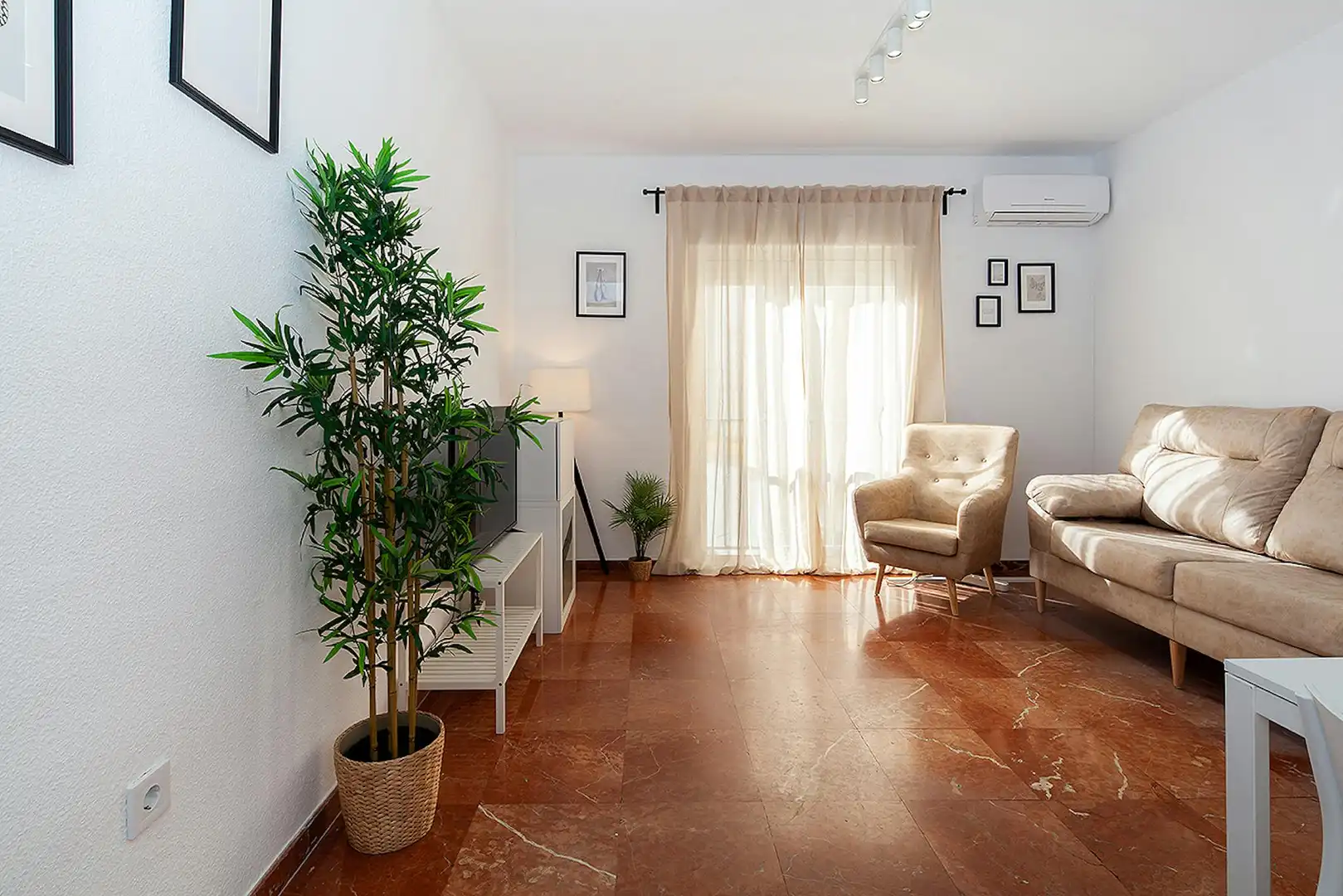 Flat to rent in N/A