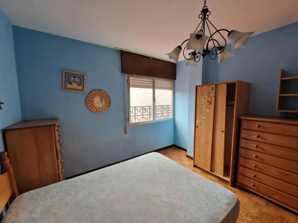 Habitación de Piso en venta en Vilanova de Arousa con Parquet, Amueblado y Balcón