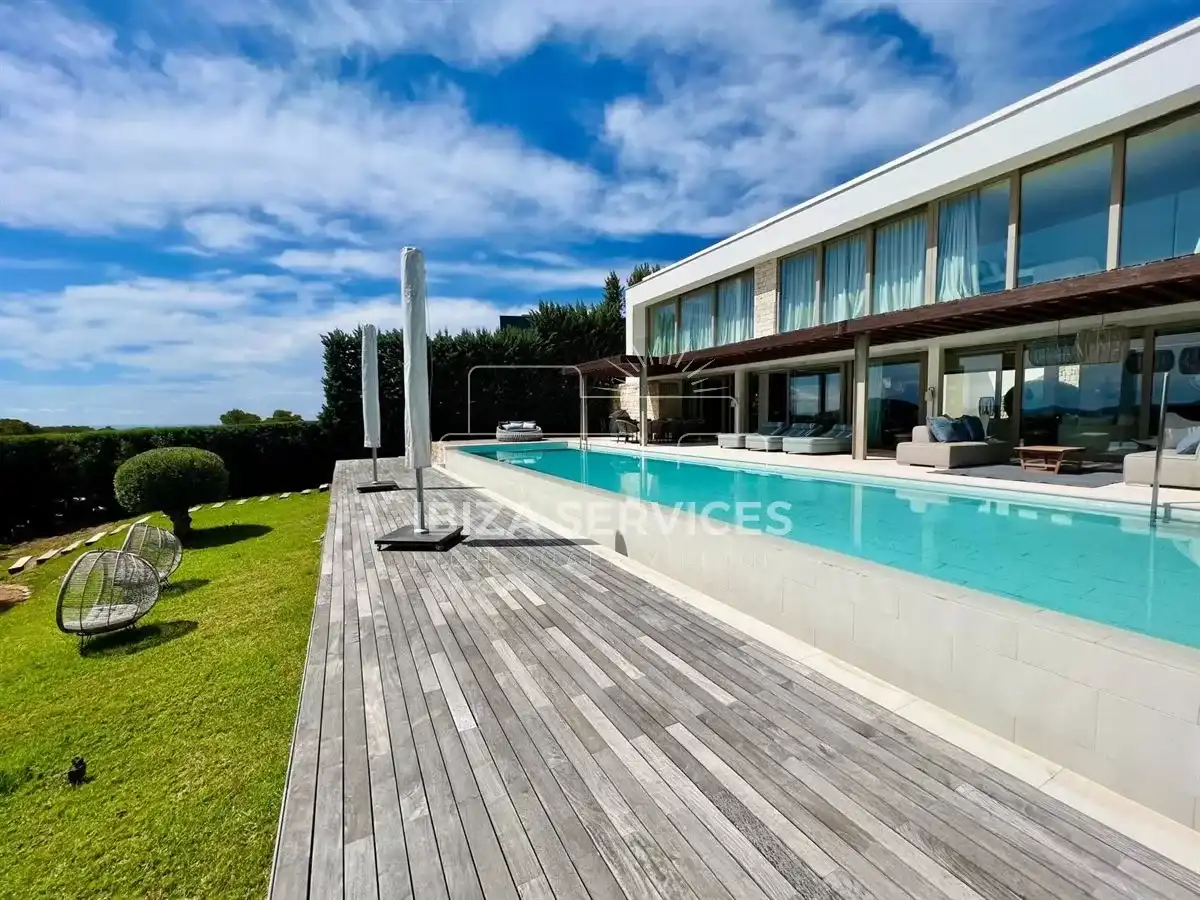 Chalet con piscina en venta en Es Cubells, imagen 4