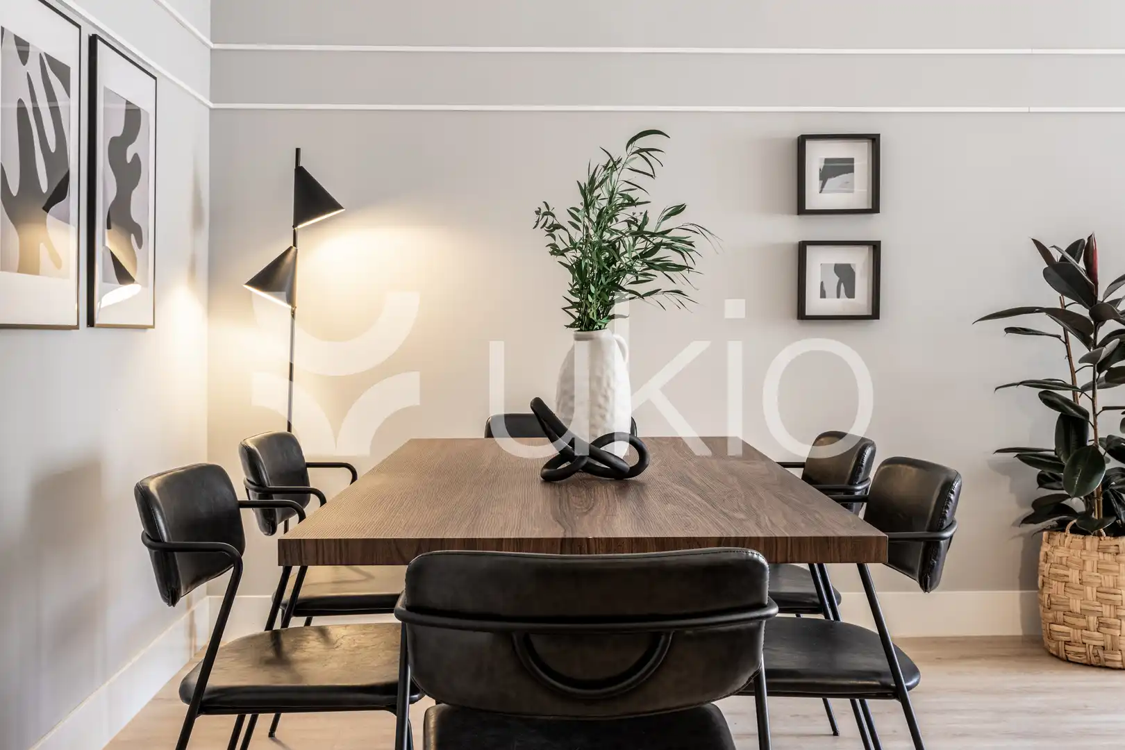 Sala d'estar de Apartament de lloguer en Madrid amb Aire condicionat, Calefacció i Moblat