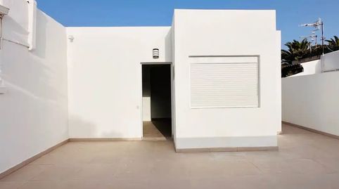 Foto 2 de Piso en venta en Avenida Jose Antonio Tavio, 17, Costa del Silencio, Arona